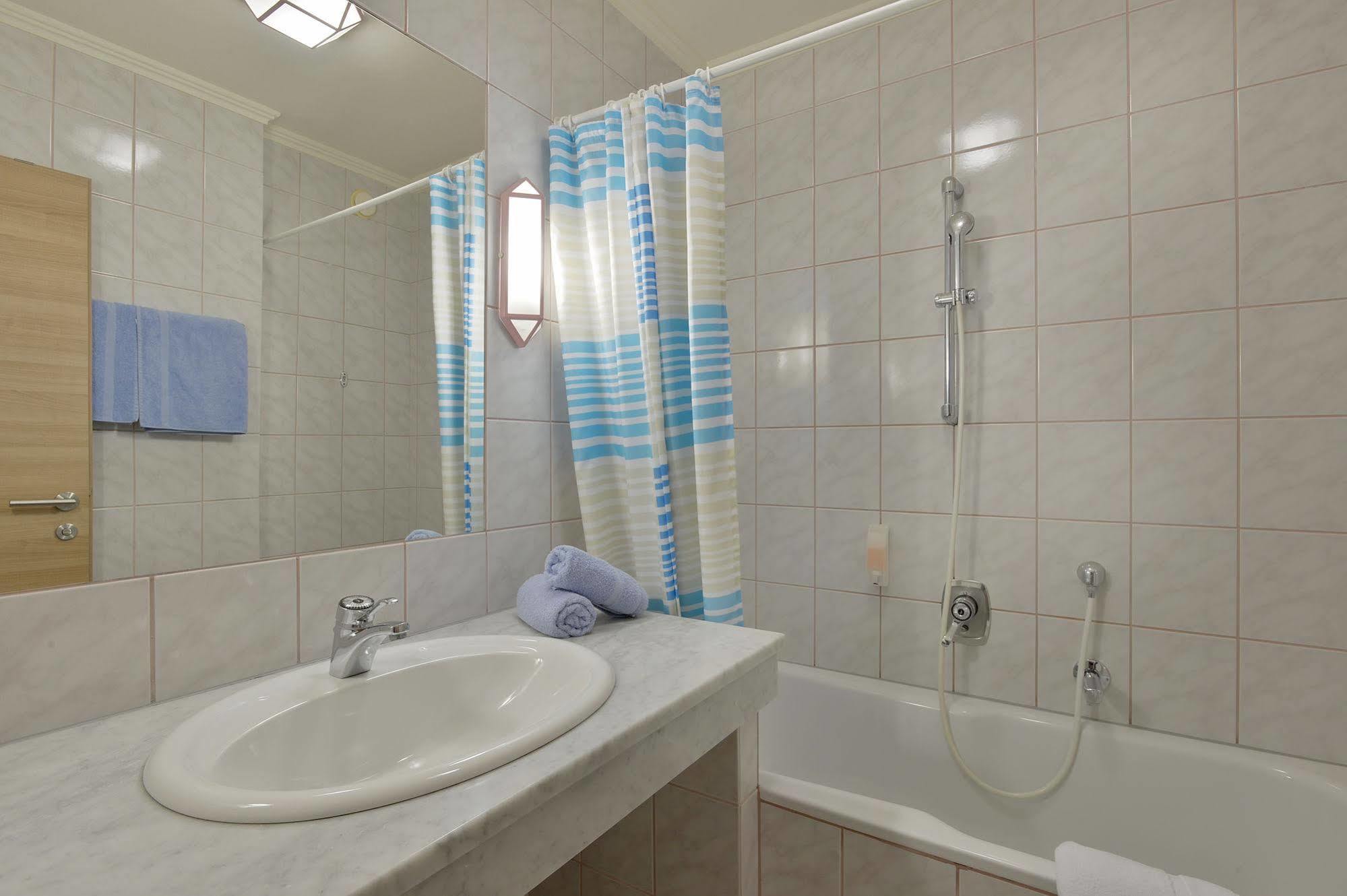 אלמאו Familienhotel Christoph מראה חיצוני תמונה